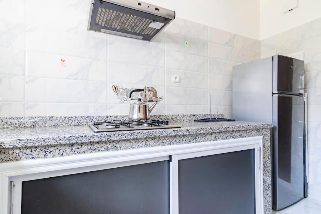 Appartement Chaleureux Et Calme, Parking, Jardin Agadir Extérieur photo